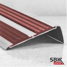 АУ-72 алюминиевый угловой порог противоскользящий с бежевой резиновой вставкой