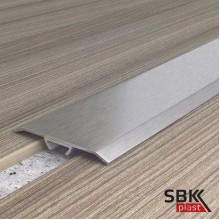 Стыкоперекрывающий профиль ПС40-2НС из нержавеющей стали со скрытым креплением