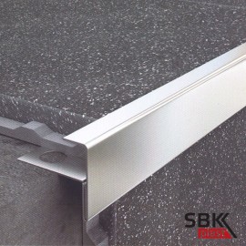 Угловой закладной профиль ПУ13-8НС из нержавеющей стали