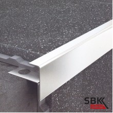 Угловой закладной профиль полированный ПУ13-8НСП из нержавеющей стали