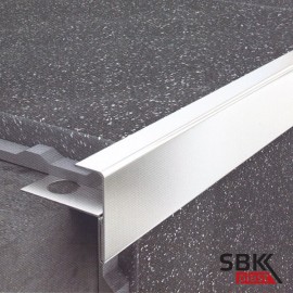 Угловой закладной профиль полированный ПУ13-8НСП из нержавеющей стали