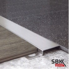 Разделительный профиль-бордюр полированный ПП30-10НСП из нержавеющей стали